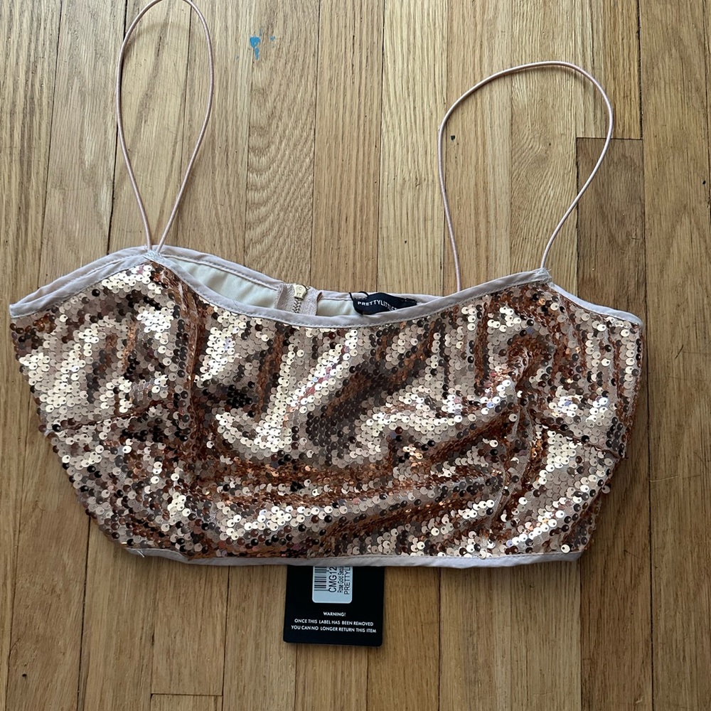 Pretty Little Thing tube top.